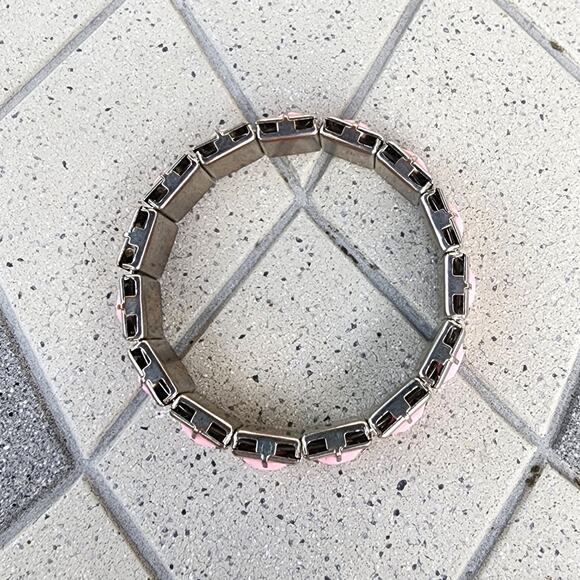 Vintage Silver Tone Bubblegum Pink Thermoset Square Link Bracelet Retro - Picture 3 of 5